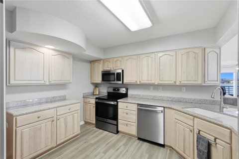 Copropriété à louer à Saint Petersburg, Floride: 2 chambres, 108.7 m2 № 2097801 - photo 4
