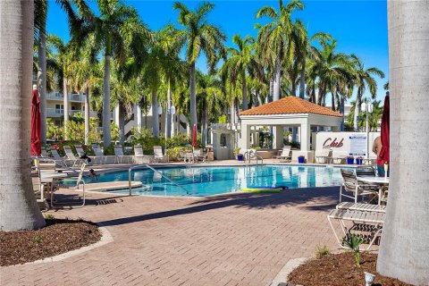 Copropriété à louer à Saint Petersburg, Floride: 2 chambres, 108.7 m2 № 2097801 - photo 3