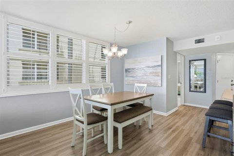 Copropriété à louer à Saint Petersburg, Floride: 2 chambres, 108.7 m2 № 2097801 - photo 14