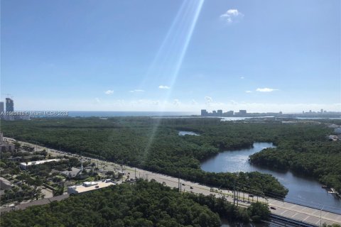 Condominio en venta en North Miami Beach, Florida, 1 dormitorio, 87.05 m2 № 1700318 - foto 21
