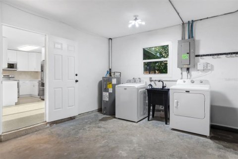 Casa en venta en Saint Petersburg, Florida, 3 dormitorios, 97.73 m2 № 1904320 - foto 24