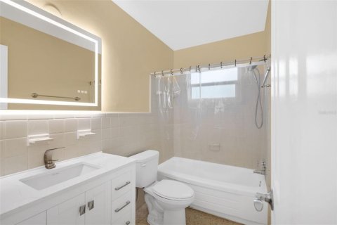 Casa en venta en Saint Petersburg, Florida, 3 dormitorios, 97.73 m2 № 1904320 - foto 23