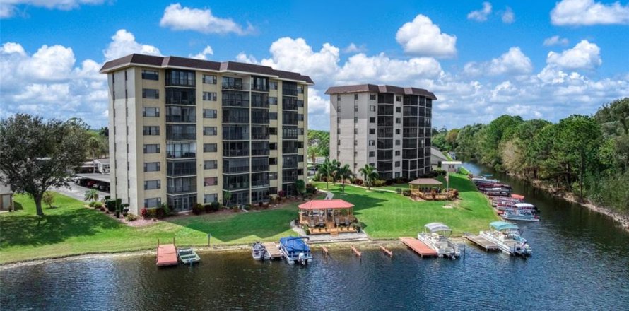 Condominio en Lake Placid, Florida, 2 dormitorios  № 2109512