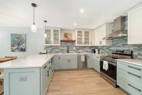 Villa ou maison à vendre à Longboat Key, Floride: 2 chambres, 84.73 m2 № 2149798 - photo 5