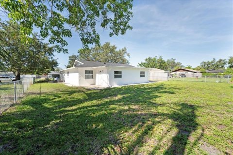 Villa ou maison à vendre à Bradenton, Floride: 2 chambres, 146.97 m2 № 1804960 - photo 17