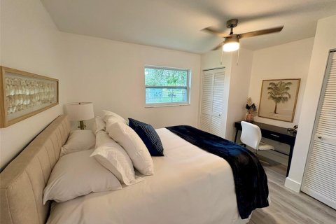 House in Bradenton, Florida 2 bedrooms, 146.97 sq.m. № 1804960 - photo 24
