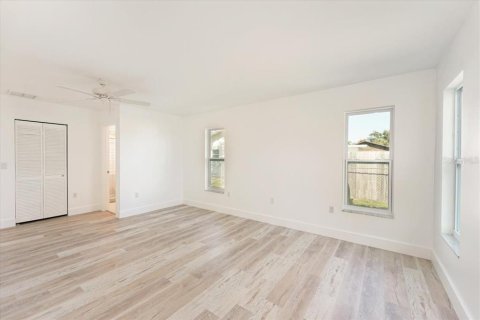 Villa ou maison à vendre à Bradenton, Floride: 2 chambres, 146.97 m2 № 1804960 - photo 8