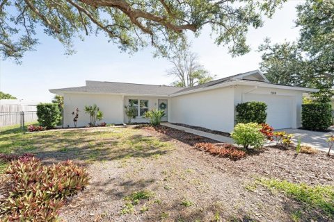 Villa ou maison à vendre à Bradenton, Floride: 2 chambres, 146.97 m2 № 1804960 - photo 15