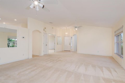 Villa ou maison à vendre à Sun City Center, Floride: 3 chambres, 213.12 m2 № 1834637 - photo 5