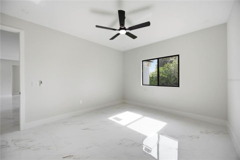 Villa ou maison à louer à Port Charlotte, Floride: 3 chambres, 121.52 m2 № 2308807 - photo 26