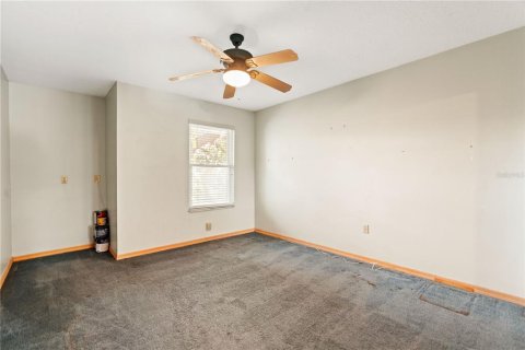 House in New Port Richey, Florida 4 bedrooms, 305.46 sq.m. № 1874027 - photo 27