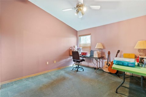 House in New Port Richey, Florida 4 bedrooms, 305.46 sq.m. № 1874027 - photo 25