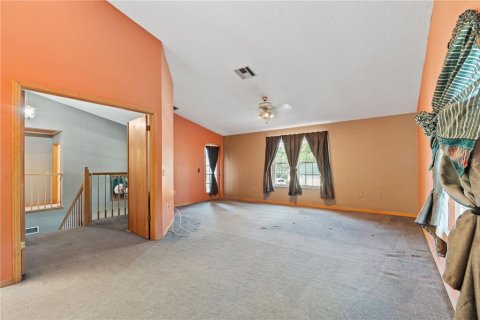 House in New Port Richey, Florida 4 bedrooms, 305.46 sq.m. № 1874027 - photo 19