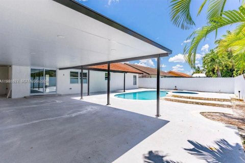 Купить виллу или дом в Майами, Флорида 4 спальни, 162.86м2, № 2043597 - фото 23
