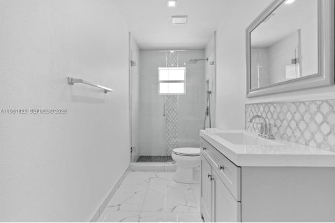 Купить виллу или дом в Майами, Флорида 4 спальни, 162.86м2, № 2043597 - фото 12