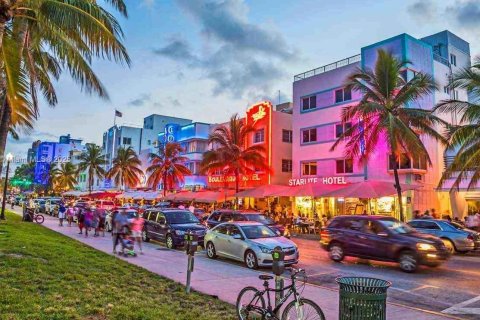 Copropriété à louer à Miami Beach, Floride: 2 chambres, 98.94 m2 № 1964943 - photo 30