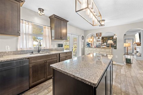 Villa ou maison à vendre à Weeki Wachee, Floride: 5 chambres, 206.43 m2 № 2389165 - photo 12