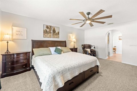Villa ou maison à vendre à Weeki Wachee, Floride: 5 chambres, 206.43 m2 № 2389165 - photo 29