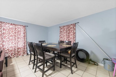 Immobilier commercial à vendre à Zephyrhills, Floride: 188.59 m2 № 1906434 - photo 5