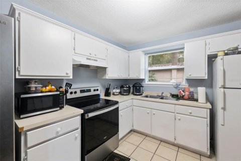 Immobilier commercial à vendre à Zephyrhills, Floride: 188.59 m2 № 1906434 - photo 4