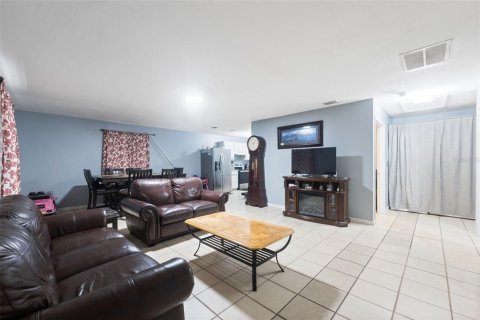 Immobilier commercial à vendre à Zephyrhills, Floride: 188.59 m2 № 1906434 - photo 8