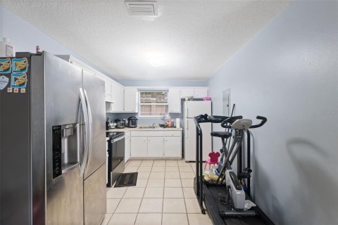 Immobilier commercial à vendre à Zephyrhills, Floride: 188.59 m2 № 1906434 - photo 3