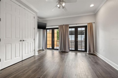 Townhouse in Tampa, Florida 3 bedrooms, 149.11 sq.m. № 1824485 - photo 21