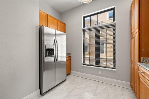 Townhouse in Tampa, Florida 3 bedrooms, 149.11 sq.m. № 1824485 - photo 8