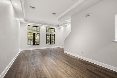 Townhouse in Tampa, Florida 3 bedrooms, 149.11 sq.m. № 1824485 - photo 11