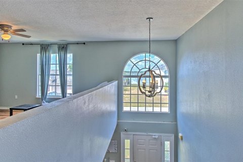 House in Eagle Lake, Florida 4 bedrooms, 283.35 sq.m. № 1901483 - photo 3