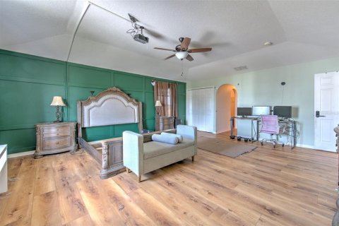House in Eagle Lake, Florida 4 bedrooms, 283.35 sq.m. № 1901483 - photo 20