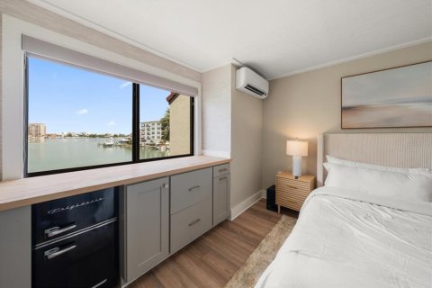 Купить таунхаус в Клируотер, Флорида 3 комнаты, 175.21м2, № 2235583 - фото 16