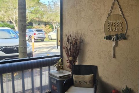 Copropriété à louer à Miami, Floride: 3 chambres, 130.06 m2 № 2049293 - photo 8