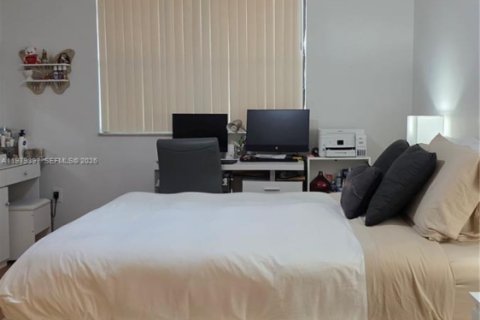 Copropriété à louer à Miami, Floride: 3 chambres, 130.06 m2 № 2049293 - photo 21