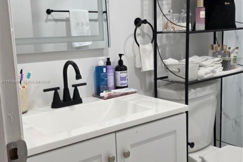 Copropriété à louer à Miami, Floride: 3 chambres, 130.06 m2 № 2049293 - photo 25