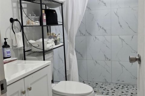 Copropriété à louer à Miami, Floride: 3 chambres, 130.06 m2 № 2049293 - photo 28