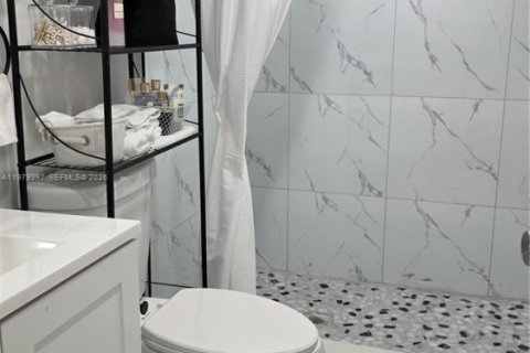 Copropriété à louer à Miami, Floride: 3 chambres, 130.06 m2 № 2049293 - photo 24