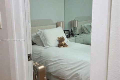 Copropriété à louer à Miami, Floride: 3 chambres, 130.06 m2 № 2049293 - photo 18