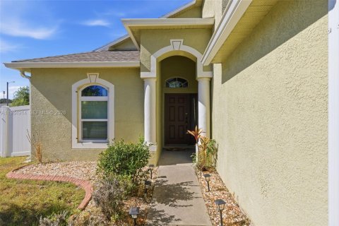 Купить виллу или дом в Тампа, Флорида 7 комнат, № 2047095 - фото 6