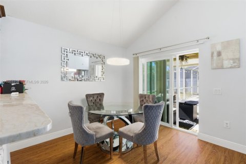 Купить виллу или дом в Тампа, Флорида 7 комнат, № 2047095 - фото 21