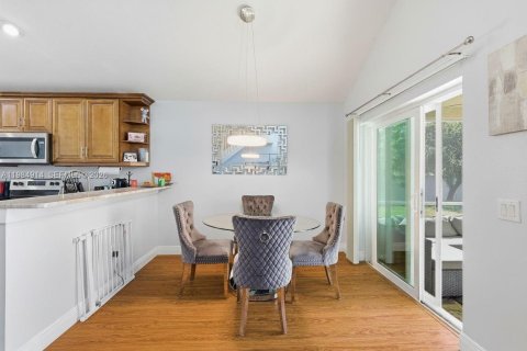 Купить виллу или дом в Тампа, Флорида 7 комнат, № 2047095 - фото 22