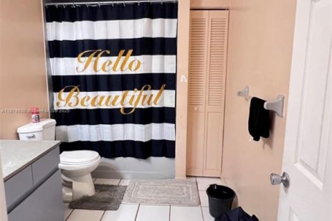 Villa ou maison à vendre à Port St. Lucie, Floride: 3 chambres, 172.61 m2 № 2013344 - photo 25