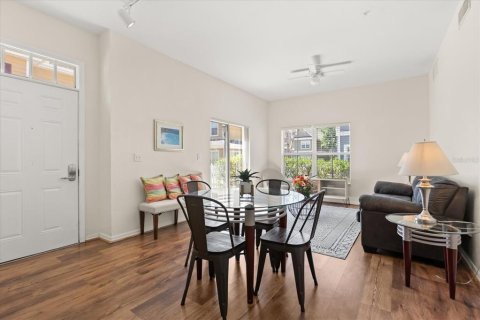 Condominio en venta en Kissimmee, Florida, 4 dormitorios, 136.57 m2 № 1723970 - foto 15