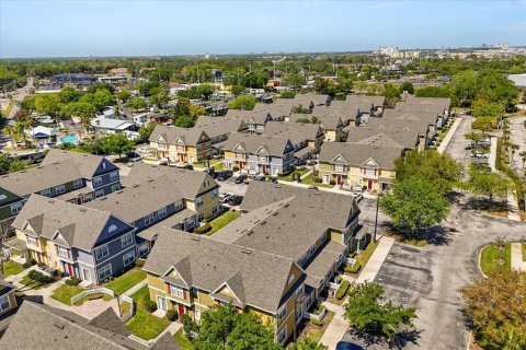 Condominio en venta en Kissimmee, Florida, 4 dormitorios, 136.57 m2 № 1723970 - foto 9