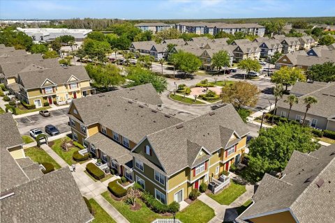 Condominio en venta en Kissimmee, Florida, 4 dormitorios, 136.57 m2 № 1723970 - foto 5