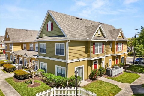 Condominio en venta en Kissimmee, Florida, 4 dormitorios, 136.57 m2 № 1723970 - foto 4