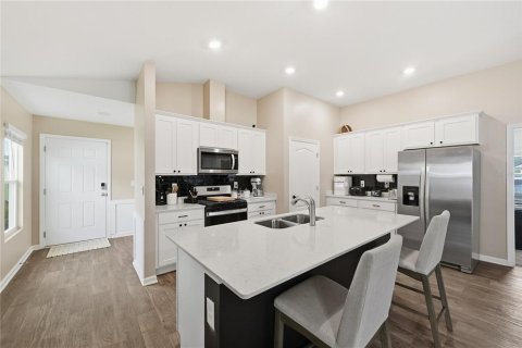 Villa ou maison à vendre à Bunnell, Floride: 4 chambres, 167.22 m2 № 2413602 - photo 4