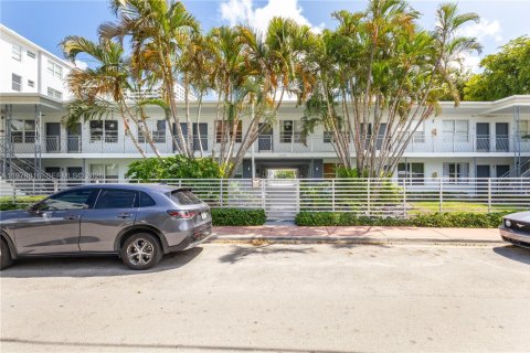 Copropriété à louer à Miami Beach, Floride: 37.16 m2 № 2044569 - photo 16