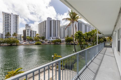 Copropriété à louer à Miami Beach, Floride: 37.16 m2 № 2044569 - photo 13