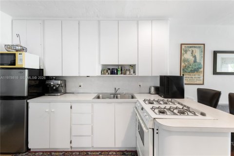 Copropriété à louer à Miami Beach, Floride: 37.16 m2 № 2044569 - photo 5